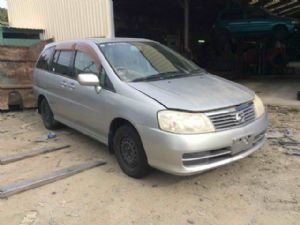 Nissan Liberty M12 1998-2003