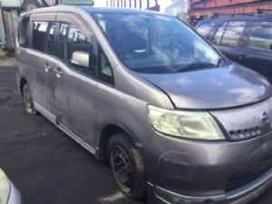 Nissan Serena C25 2005-2010