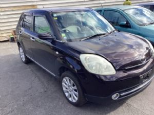 Mazda Verisa DC 2WD 01/04 on