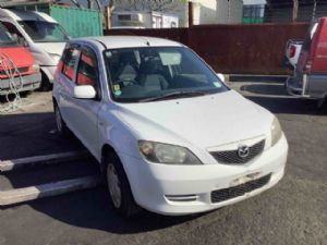 Mazda Demio DY 2002-2007
