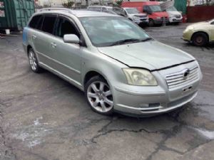 Toyota Avensis AZT250