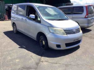 Nissan Serena C25 2005-2010