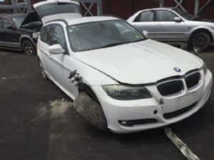 BMW 3 Series  325I E90