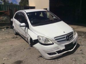 Mercedes-Benz 200 200