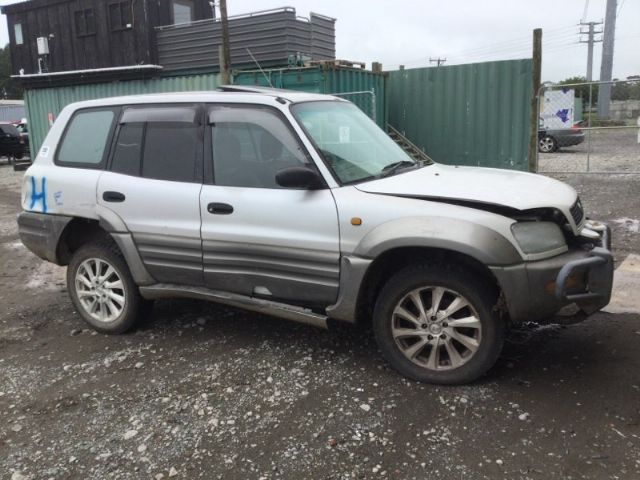 Toyota RAV4 SXA11 07/95-06/00