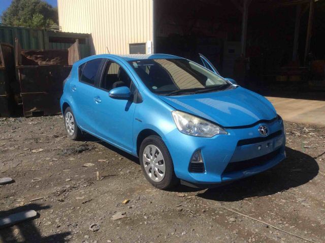 Toyota Aqua NHP10 2011-2015
