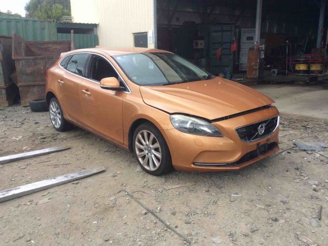 Volvo V40 P1 2012-2015