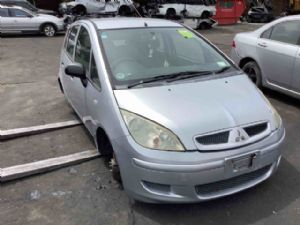Mitsubishi Colt Z25A