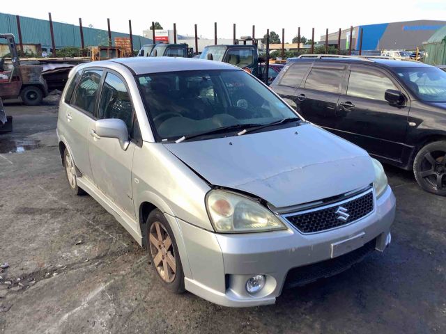 Suzuki Liana RC31S