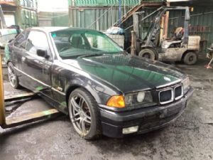 BMW 3 Series  325I E90