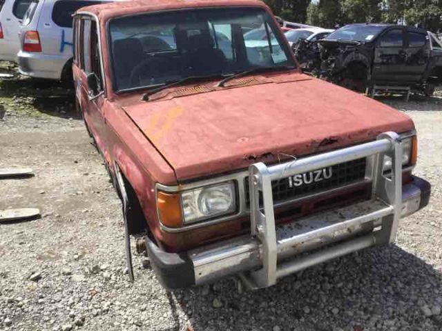Isuzu Trooper UBS16