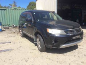 Mitsubishi Outlander CW5W 2003-2005