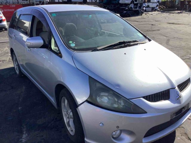 Mitsubishi Grandis NA4W