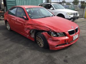 BMW 3 Series  320i E90