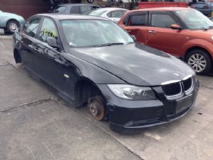 BMW 3 Series  320i E90