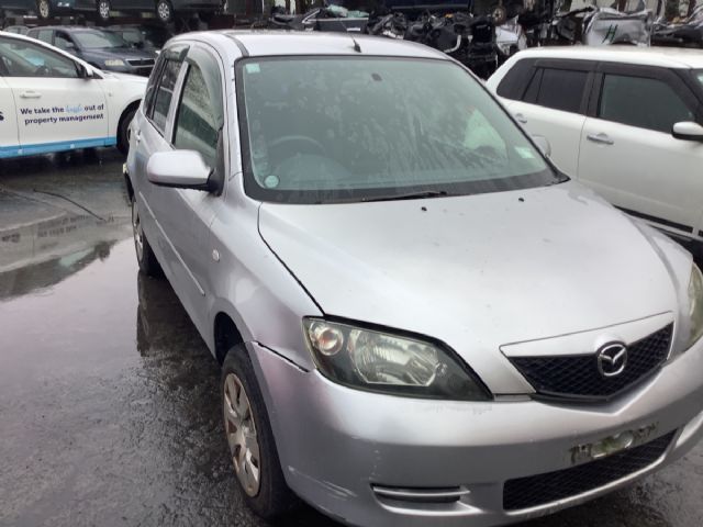 Mazda Demio DB