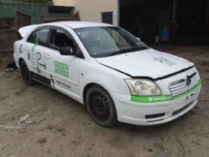Toyota Avensis AZT250