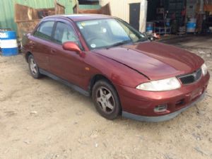 Mitsubishi Carisma DA2A