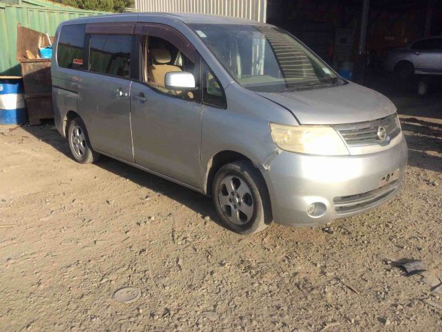 Nissan Serena C25 2005-2010