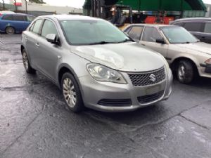 Suzuki Kizashi SE 2010-2016