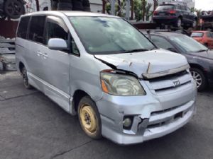 Toyota Noah/Voxy R60 2001-2007