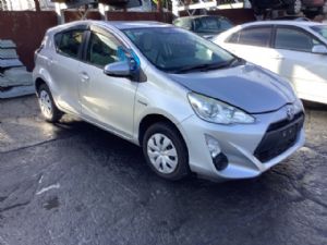 Toyota Aqua NHP10 2015-2017