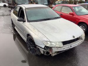 Holden Commodore VX 09/00-09/02