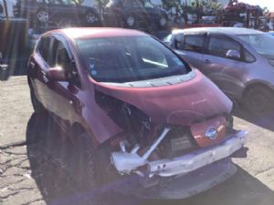 Nissan Leaf ZE0 2011-2016