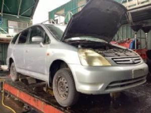 Honda Stream RN1 2001-2006