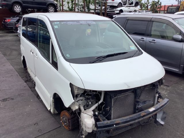 Nissan Serena C25 2005-2010