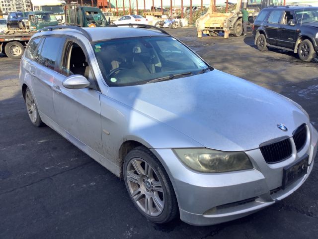 BMW 3 Series  325I E90