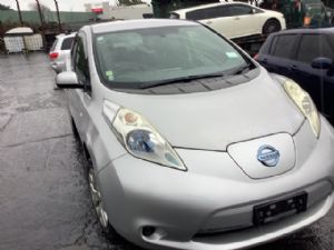 Nissan Leaf ZE0 2011-2016
