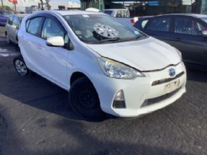 Toyota Aqua NHP10 2011-2015