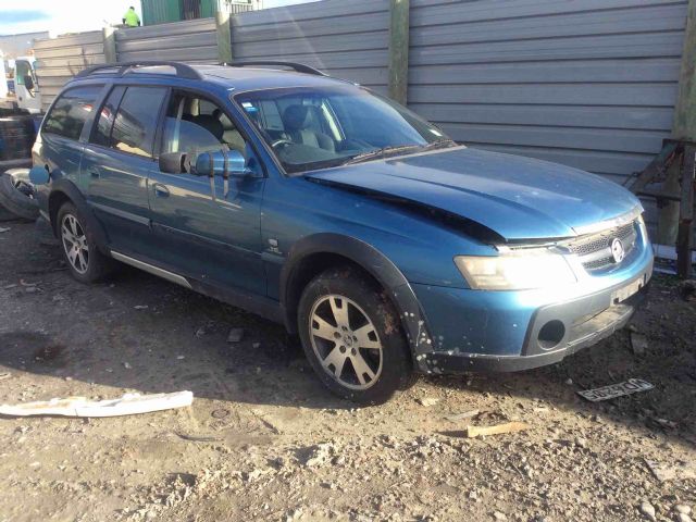 Holden Adventra VY