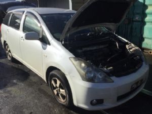 Toyota Wish ANE10 2003-2009