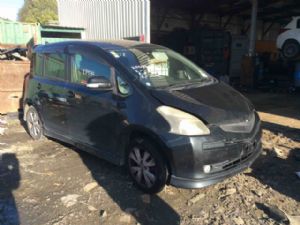 Toyota Ractis NCP100 2005-2010