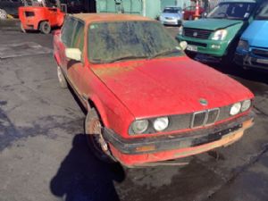 BMW 3 Series  318I E90 LCI