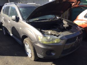 Mitsubishi Outlander CW5W 2006-2012