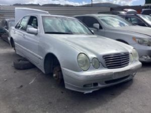 Mercedes-Benz 280 280E